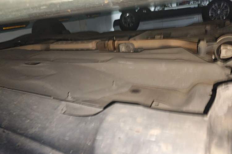 Used Jeep Cherokee 2016 2.0L Superior Edition Chassis Front Left