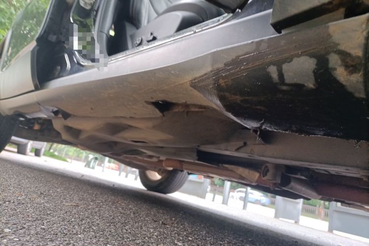 Used Jeep Cherokee 2016 2.0L Superior Edition Chassis Front Right