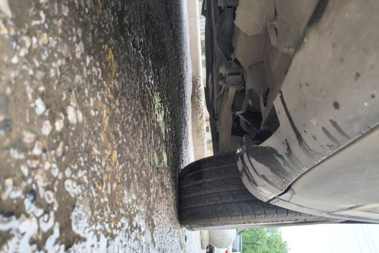 Used Jeep Cherokee 2016 2.0L Superior Edition Chassis Front Right
