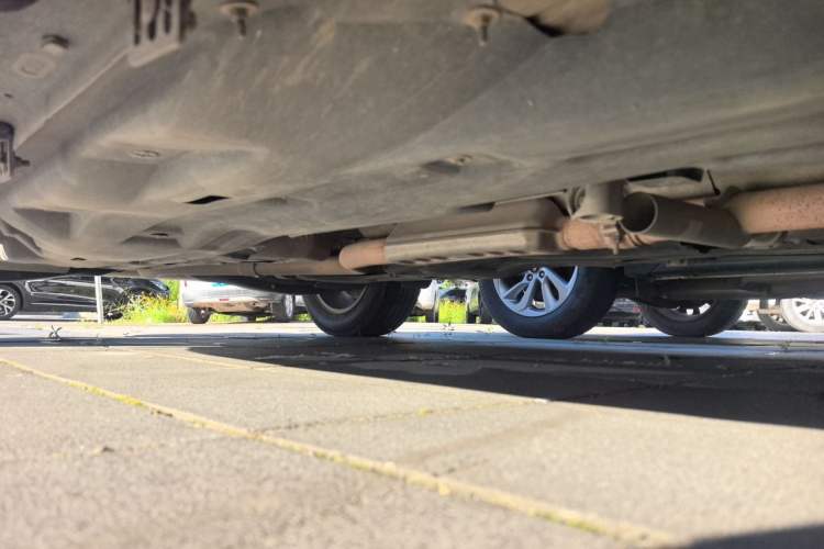 Used Jeep Cherokee 2016 2.0L Superior Edition Chassis Front Right