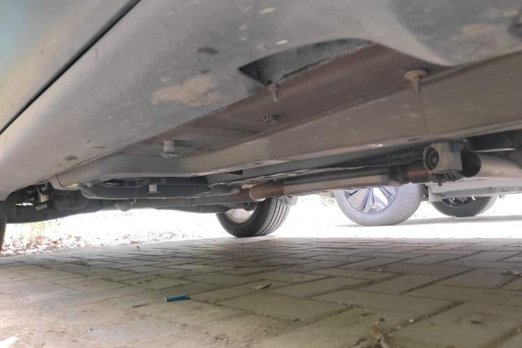 Used Jeep Cherokee 2016 2.0L Superior Edition Chassis Front Right