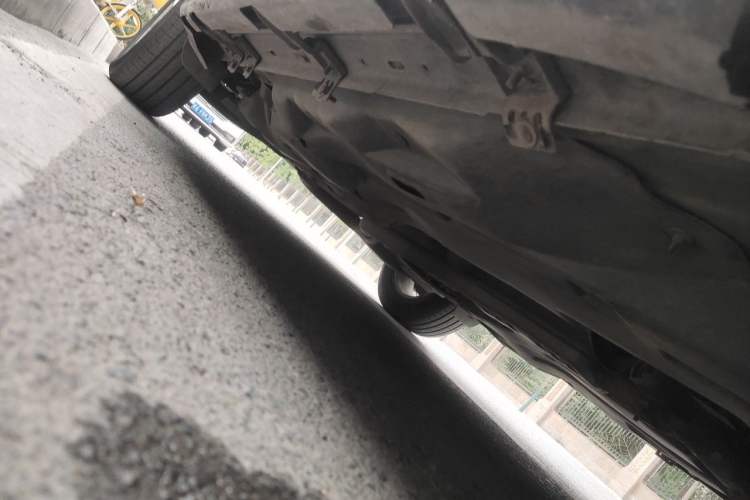 Used Jeep Cherokee 2016 2.4L Professional Edition Chassis Front Right