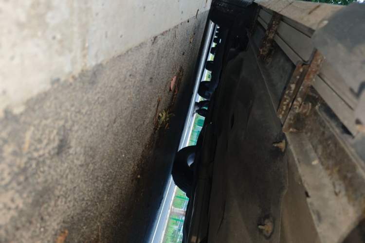 Used Jeep Cherokee 2016 2.4L Professional Edition Chassis Front Right