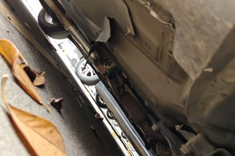 Used Jeep Cherokee 2016 2.4L Professional Edition Chassis Front Right