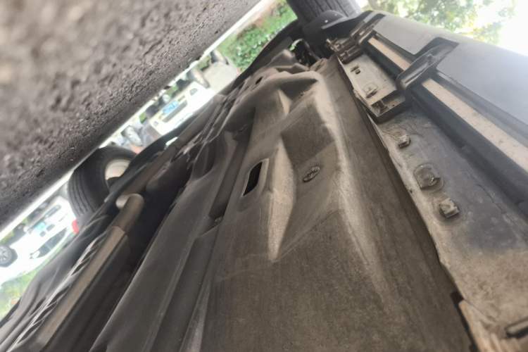 Used Jeep Cherokee 2016 2.4L Leading Edition Chassis Front Right