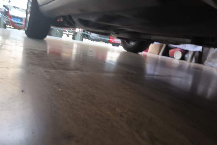 Used Jeep Cherokee 2016 2.4L Professional Smart Version Chassis Front Right