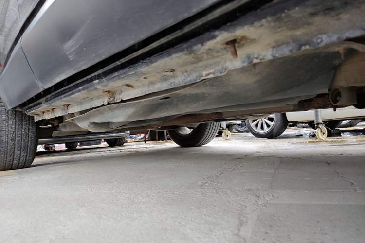 Used Jeep Cherokee 2016 2.4L Professional Edition Chassis Front Right