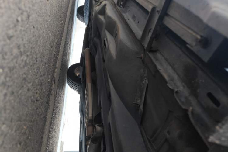 Used Jeep Cherokee 2016 2.4L Professional Smart Version Chassis Front Right