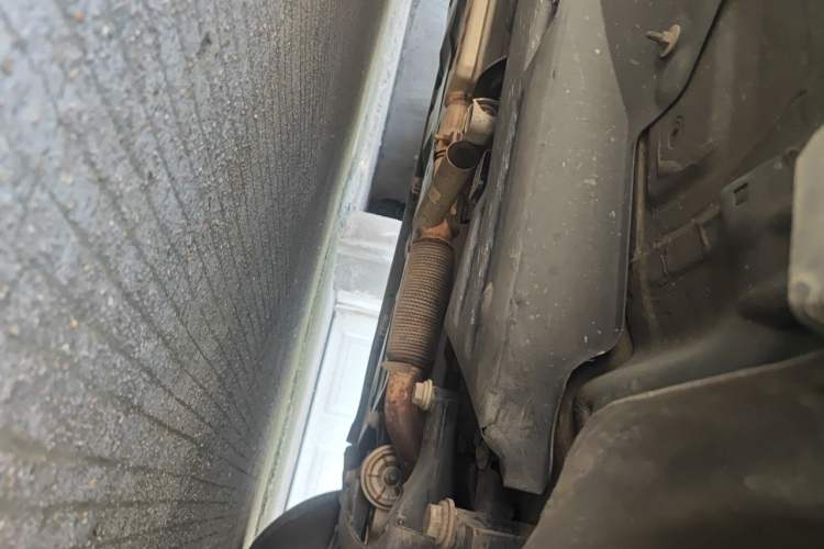 Used Jeep Cherokee 2016 2.4L Professional Smart Version Chassis Front Right