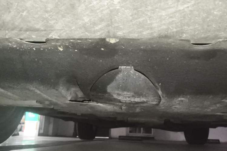 Used Jeep Cherokee 2016 2.4L Leading Edition Chassis Front