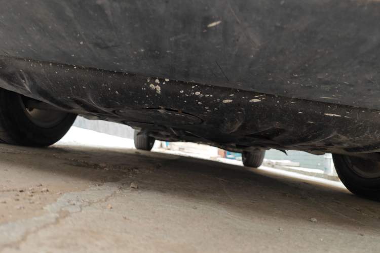 Used Jeep Cherokee 2016 2.0L Superior Edition Chassis Front
