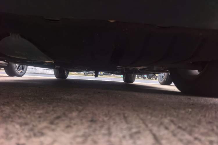 Used Jeep Cherokee 2016 2.4L Leading Smart Version Chassis Front