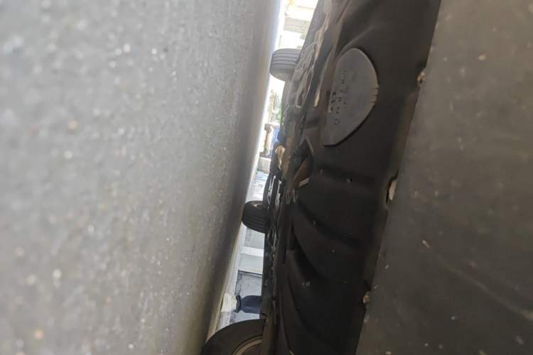 Used Jeep Cherokee 2016 2.4L Professional Smart Version Chassis Front