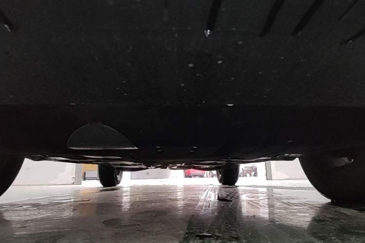 Used Jeep Cherokee 2016 2.4L Professional Smart Version Chassis Front