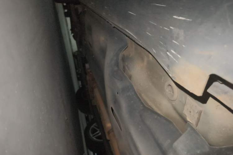 Used Jeep Cherokee 2016 2.0L Superior Edition Chassis Rear Left