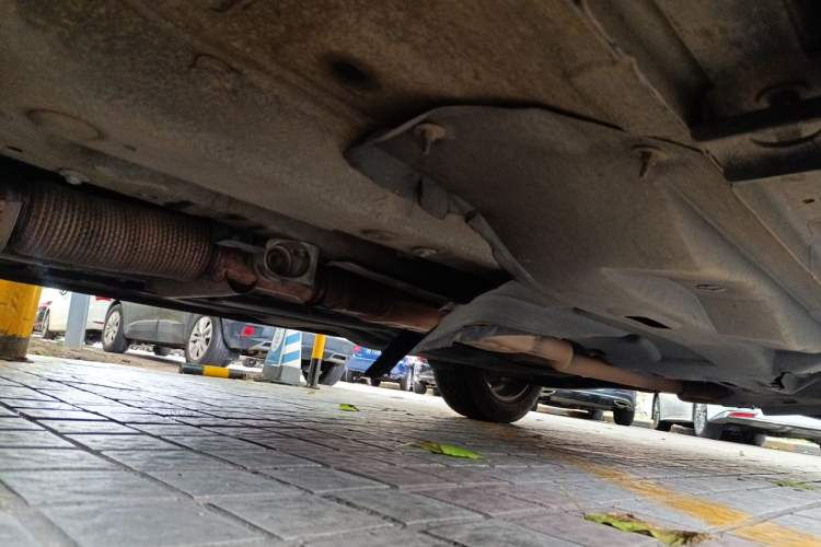 Used Jeep Cherokee 2016 2.4L Superior Edition Chassis Rear Left