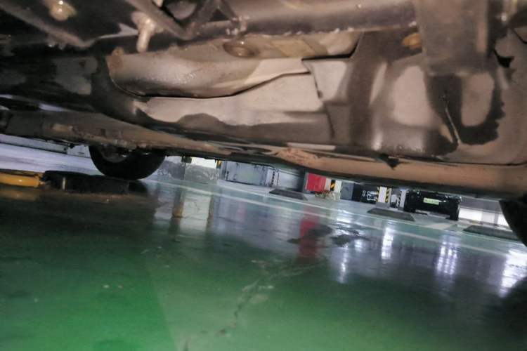 Used Jeep Cherokee 2016 2.4L Professional Edition Chassis Rear Left
