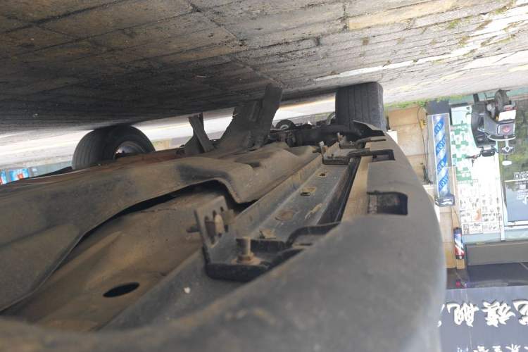 Used Jeep Cherokee 2016 2.4L Professional Smart Version Chassis Rear Left