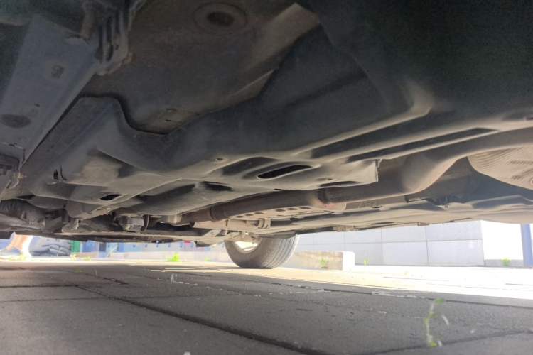 Used Jeep Cherokee 2016 2.0L Superior Edition Chassis Rear Left