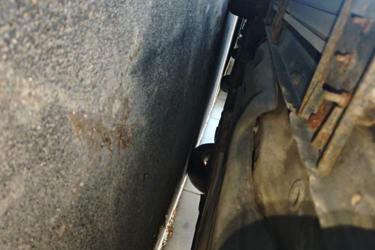 Used Jeep Cherokee 2016 2.4L Professional Edition Chassis Rear Left