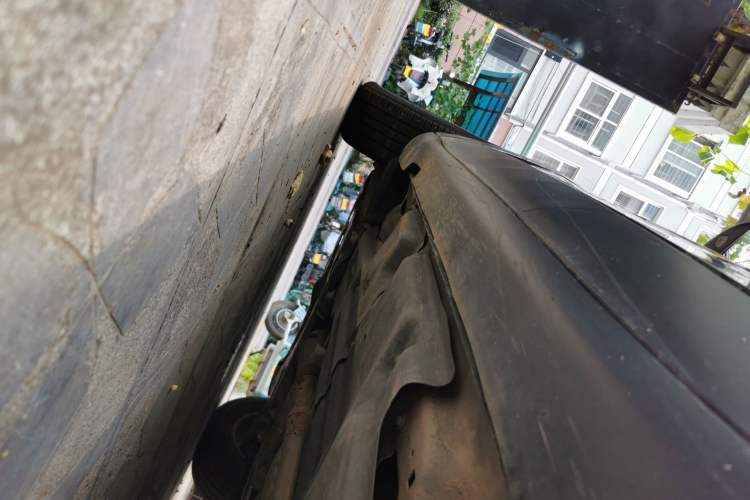 Used Jeep Cherokee 2016 2.4L Professional Edition Chassis Rear Left