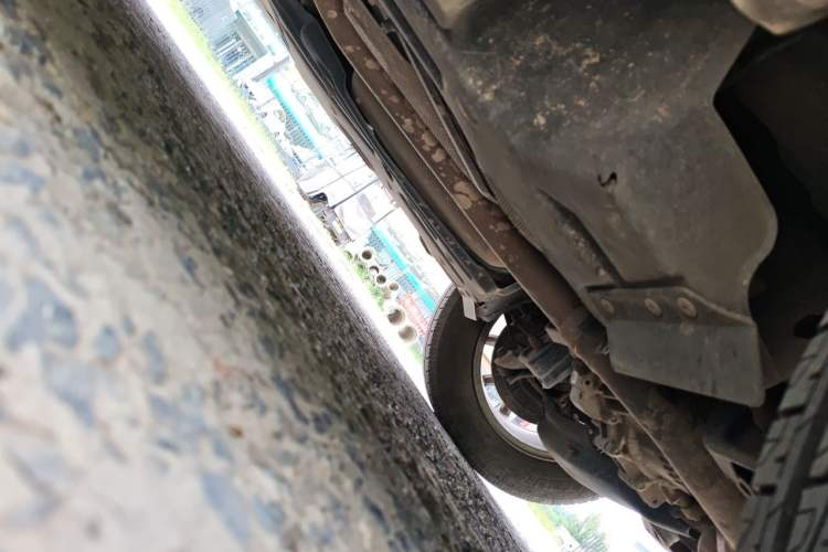 Used Jeep Cherokee 2016 2.4L Professional Edition Chassis Rear Left