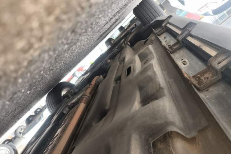 Used Jeep Cherokee 2016 2.4L Leading Edition Chassis Rear Left
