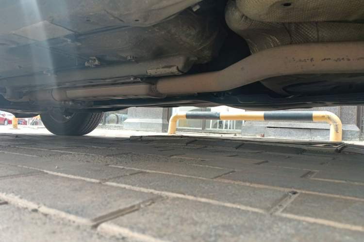 Used Jeep Cherokee 2016 2.4L Leading Edition Chassis Rear Left