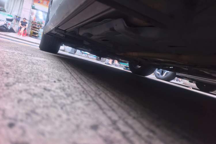 Used Jeep Cherokee 2016 2.4L Leading Smart Version Chassis Rear Left