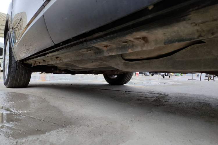 Used Jeep Cherokee 2016 2.4L Professional Edition Chassis Rear Left