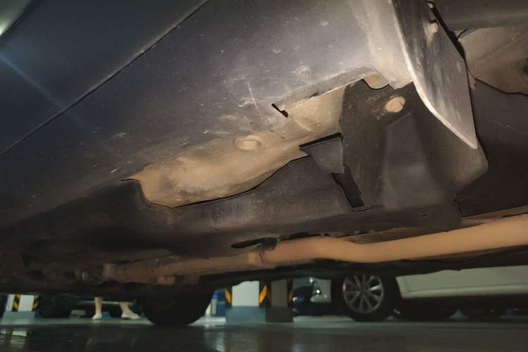 Used Jeep Cherokee 2016 2.4L Professional Smart Version Chassis Rear Left