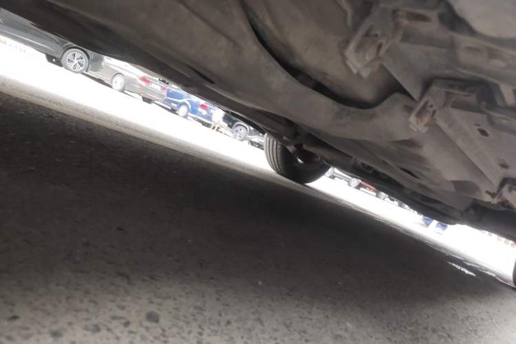 Used Jeep Cherokee 2016 2.4L Professional Edition Chassis Rear Right