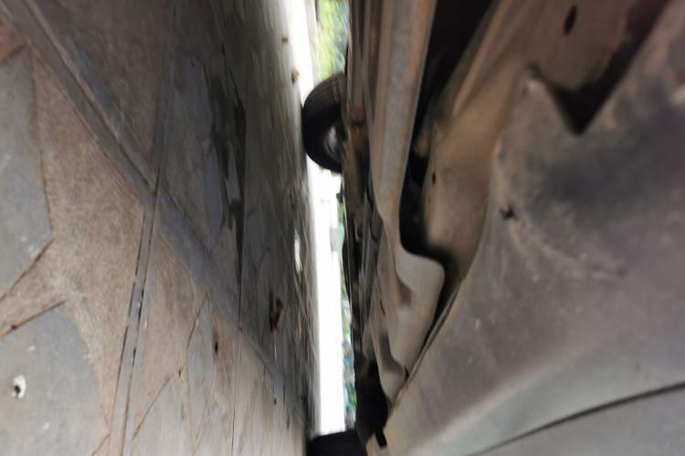 Used Jeep Cherokee 2016 2.4L Professional Edition Chassis Rear Right