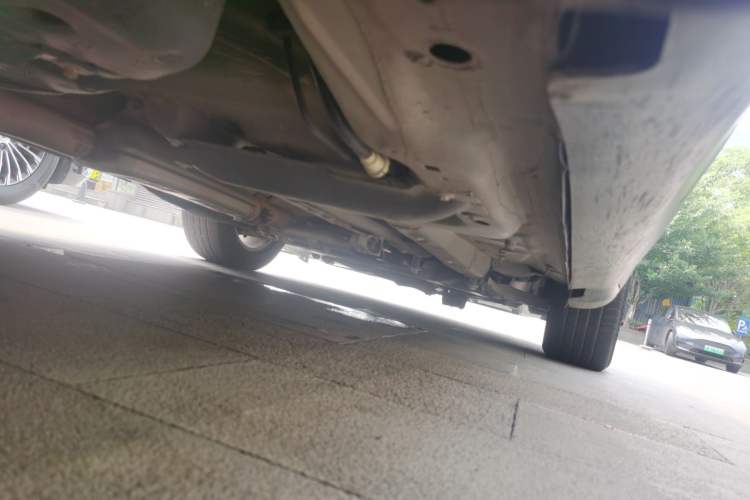 Used Jeep Cherokee 2016 2.0L Superior Edition Chassis Rear Right
