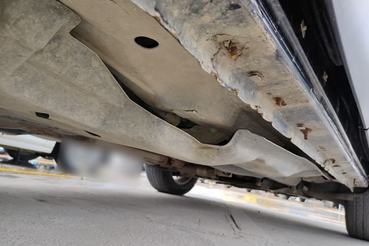 Used Jeep Cherokee 2016 2.4L Professional Edition Chassis Rear Right
