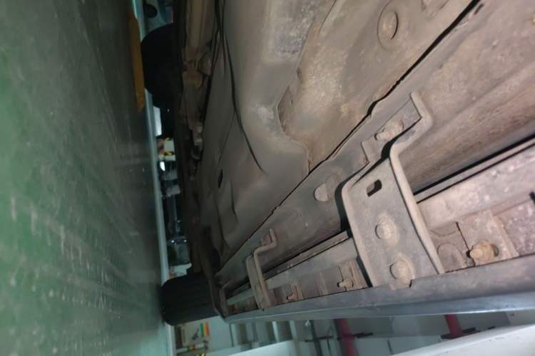 Used Jeep Cherokee 2016 2.4L Professional Edition Chassis Rear Right