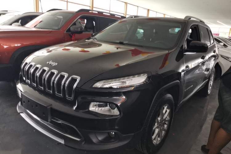 Used Jeep Cherokee 2016 2.4L Professional Edition Guazi used car, China used car export, Used car for sale, Used  cars, Cheapest cars for sale