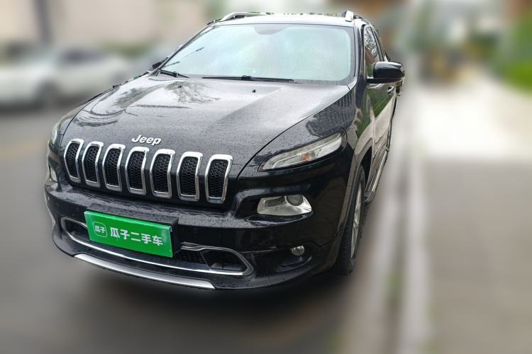 Used Jeep Cherokee 2016 2.4L Professional Edition Guazi used car, China used car export, Used car for sale, Used cars, Cheapest cars for sale