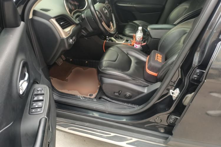 Used Jeep Cherokee 2016 2.4L Leading Edition Driver Seat
