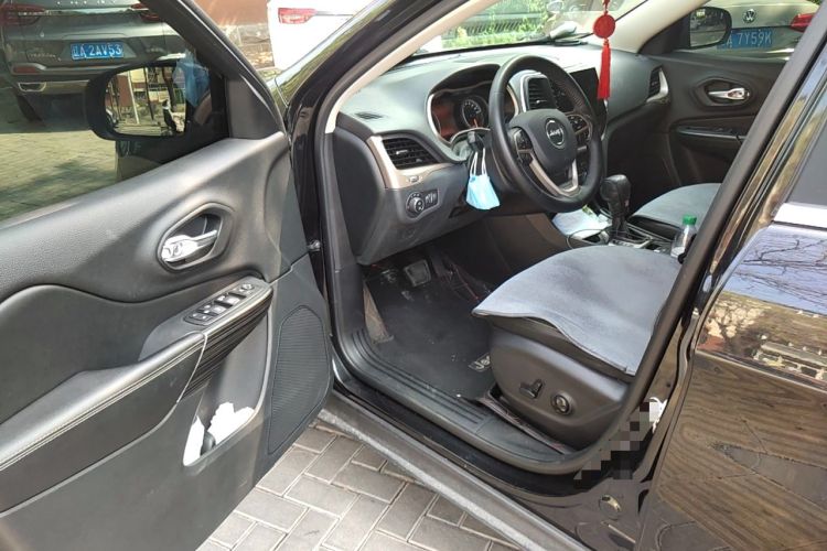 Used Jeep Cherokee 2016 2.4L Leading Smart Version Driver Seat