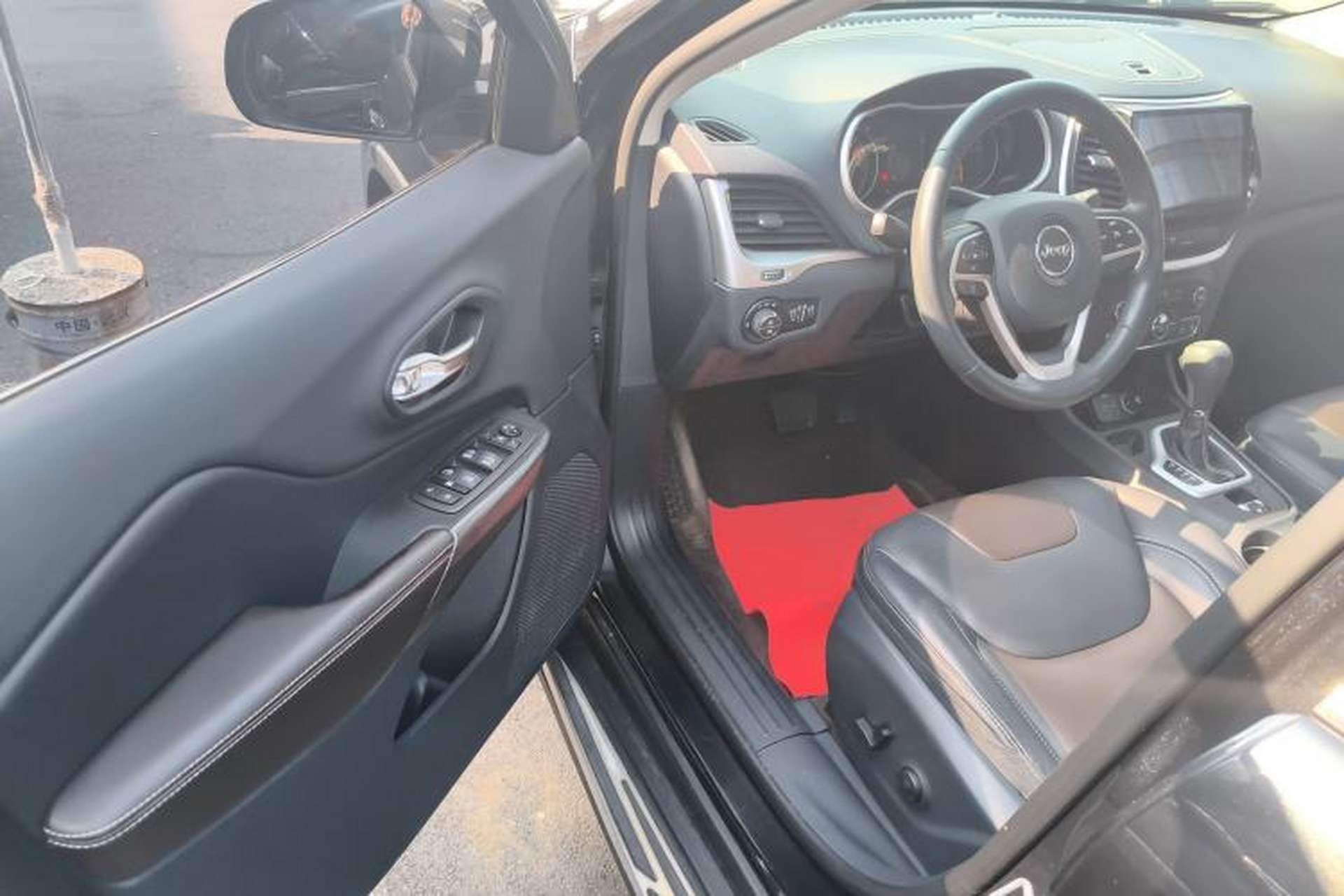 Used Jeep Cherokee 2016 2.4L Leading Edition Driver Seat