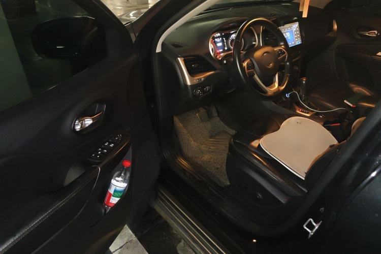 Used Jeep Cherokee 2016 2.4L Leading Edition Driver Seat