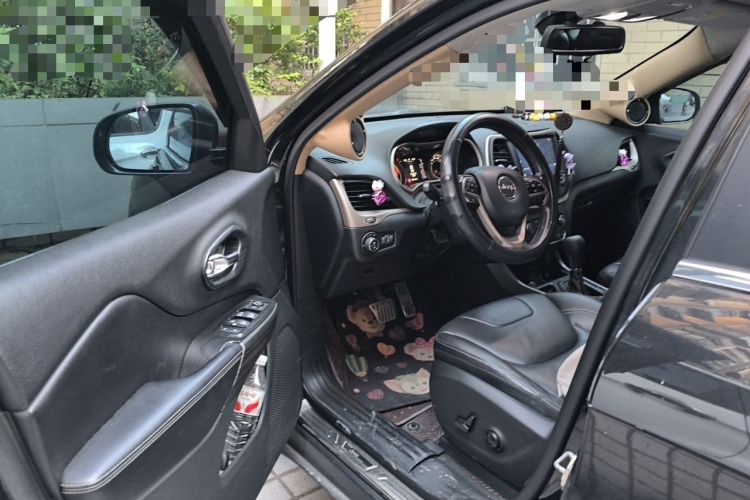 Used Jeep Cherokee 2016 2.4L Leading Smart Version Driver Seat