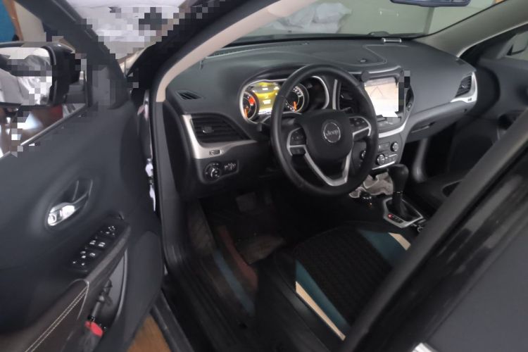 Used Jeep Cherokee 2016 2.4L Professional Smart Version Driver Seat