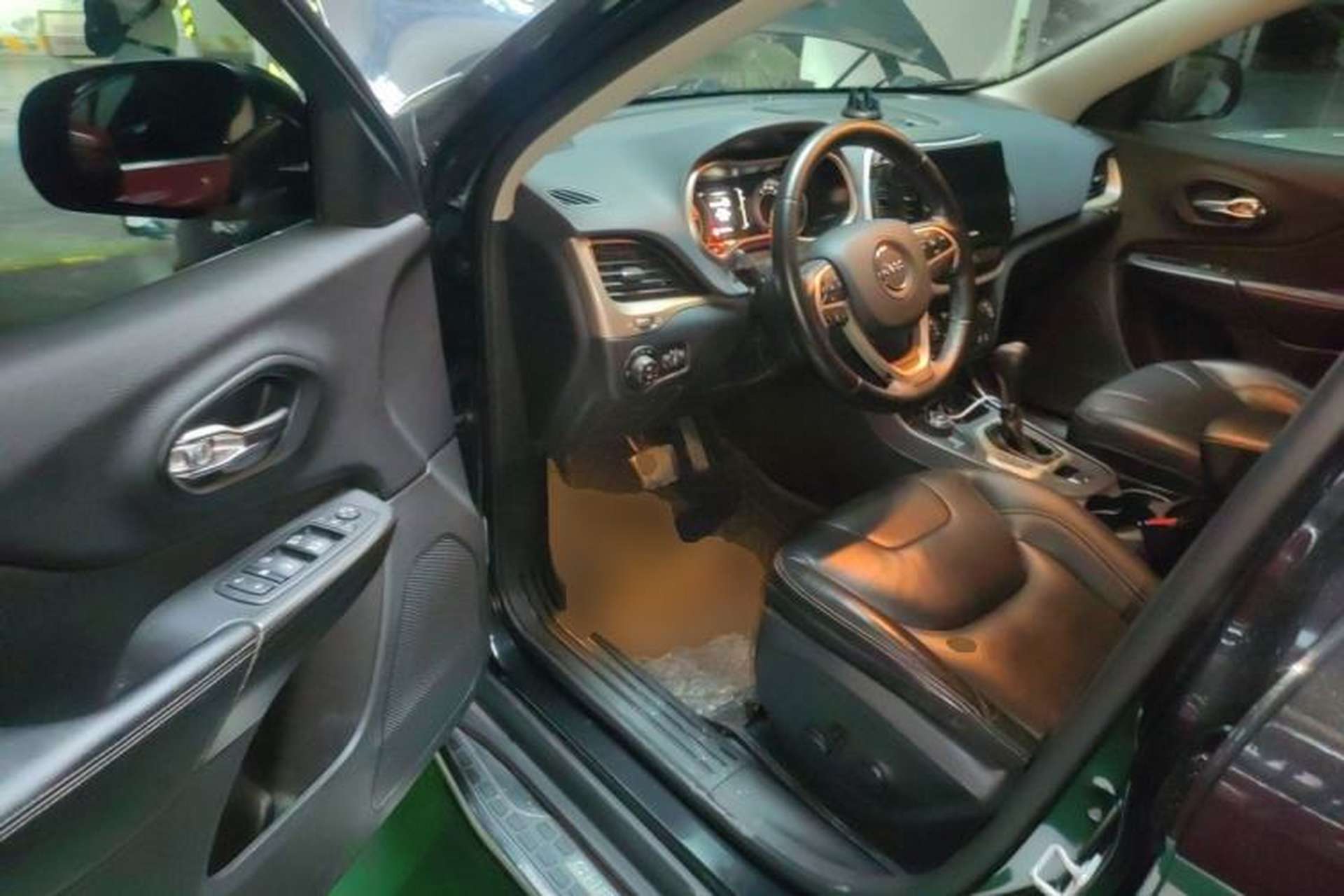 Used Jeep Cherokee 2016 2.4L Professional Edition Driver Seat