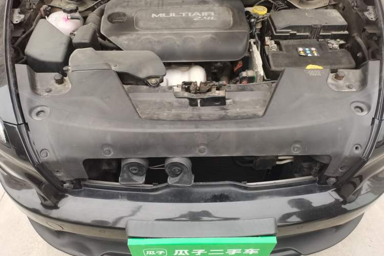 Used Jeep Cherokee 2016 2.4L Leading Edition Engine Bay