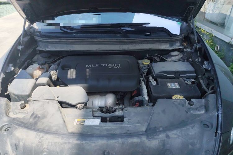 Used Jeep Cherokee 2016 2.4L Leading Edition Engine Bay