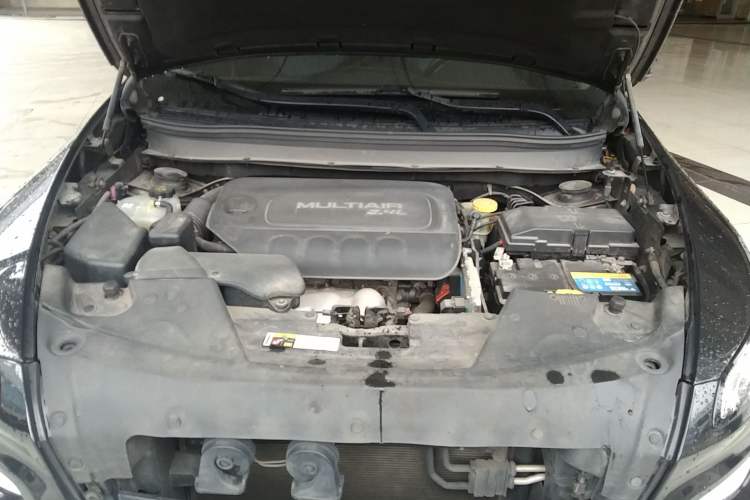 Used Jeep Cherokee 2016 2.4L Leading Edition Engine Bay
