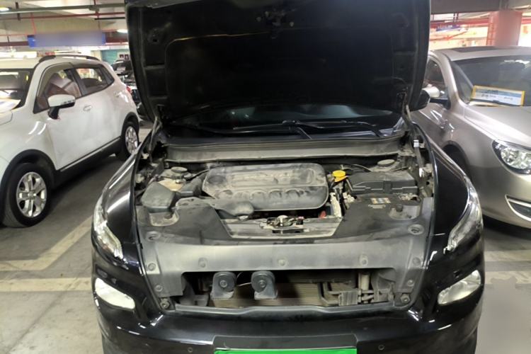 Used Jeep Cherokee 2016 2.4L Leading Edition Engine Bay