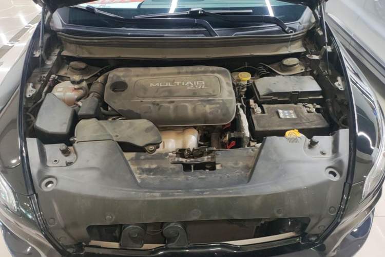 Used Jeep Cherokee 2016 2.4L Professional Smart Version Engine Bay